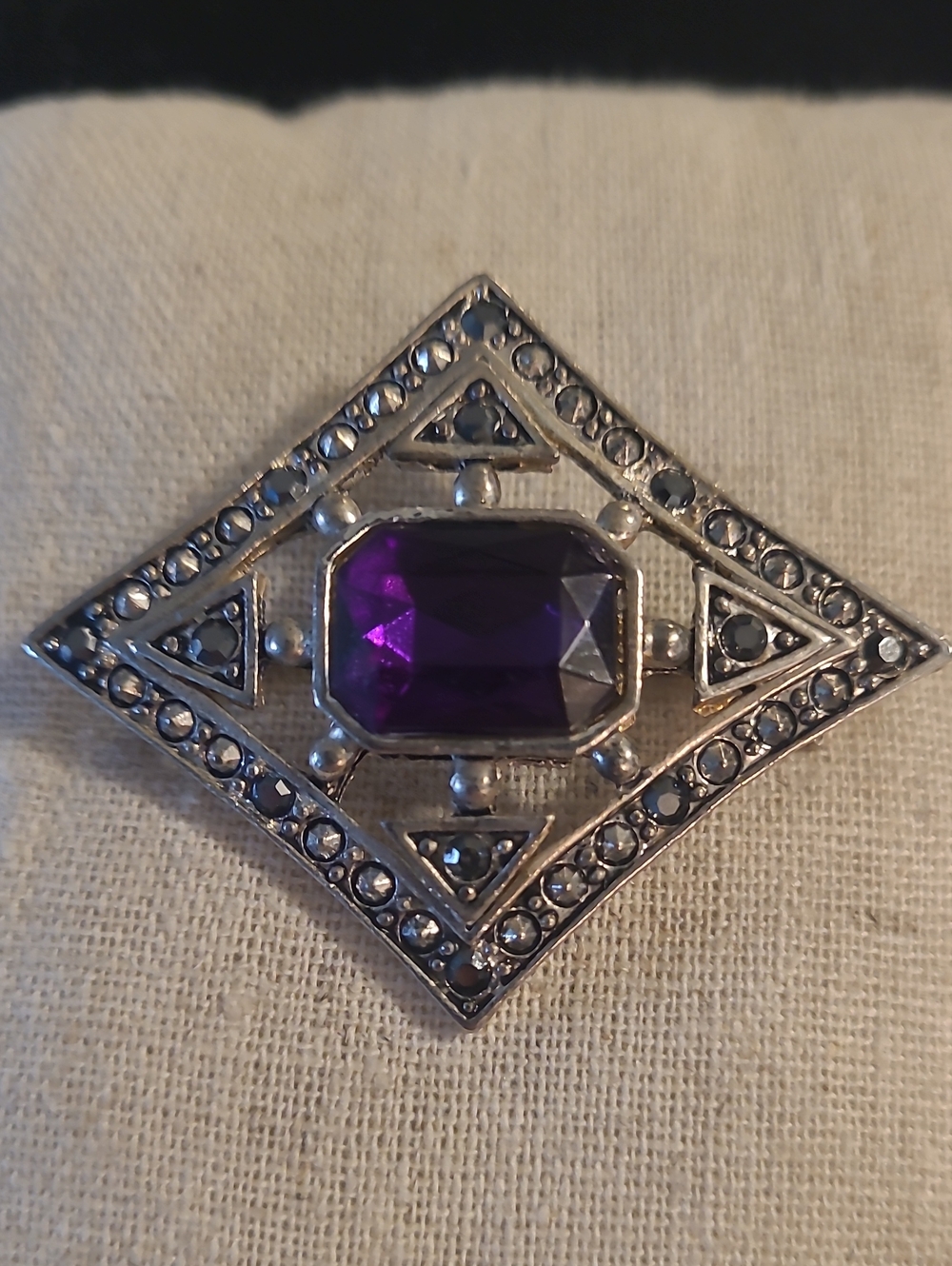 Beautiful Art Deco Revival Silver-Tone Brooch